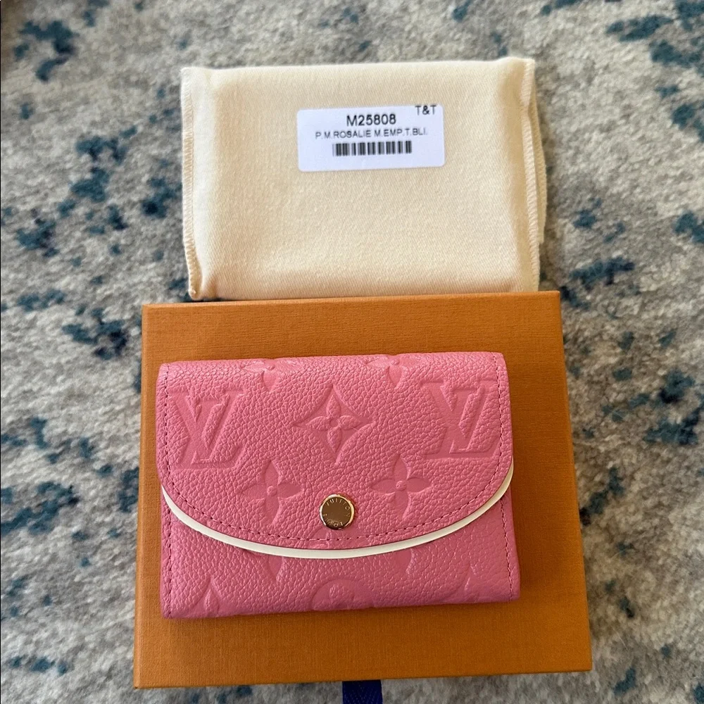 NWT Louis Vuitton Rosalie Coin Purse in Tender Bliss - Picture 2 of 7